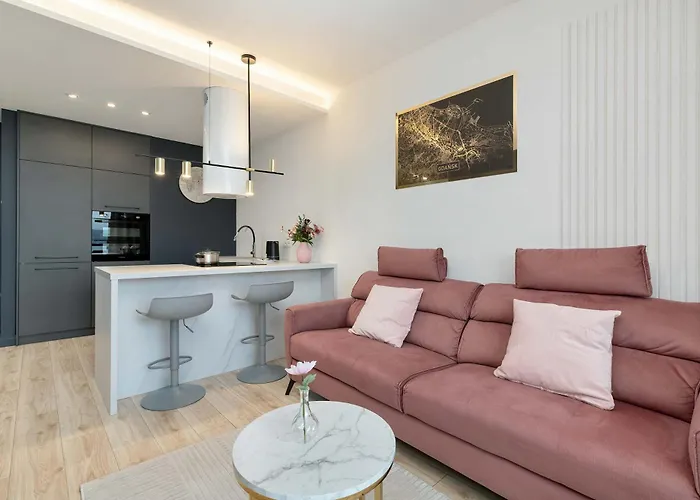 Appartement Elegant With Balcony And Underground Parking By Renters *