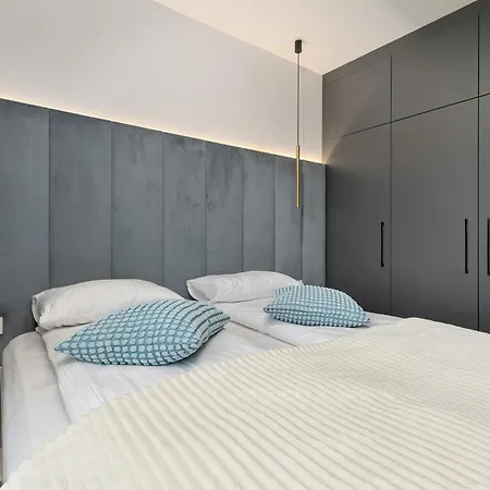 Lejlighed Elegant With Balcony And Underground Parking By Renters *